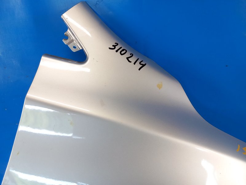 Крыло переднее правое SENTRA B17 12-21 2015 B17 1.8 MRA8DE
