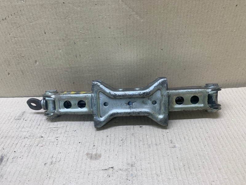 Домкрат M35/M45 04-10 2008 3.5 VQ35HR