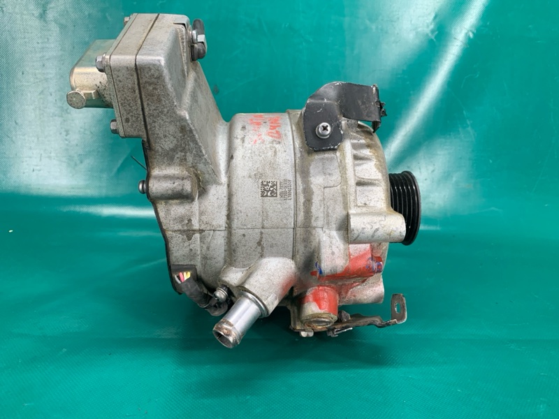 Генератор HYUNDAI SONATA LF 2014- 37390-2G930 Б/У