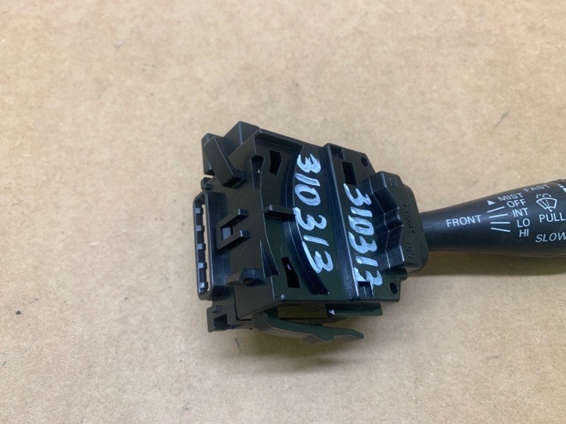 Подрулевой переключатель правый MITSUBISHI OUTLANDER 03-07 2.4 4G69