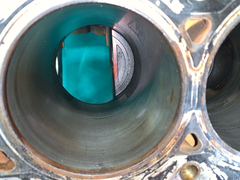 Блок двигателя TRIBUTE 00-07 2001 Внедорожник 3.0