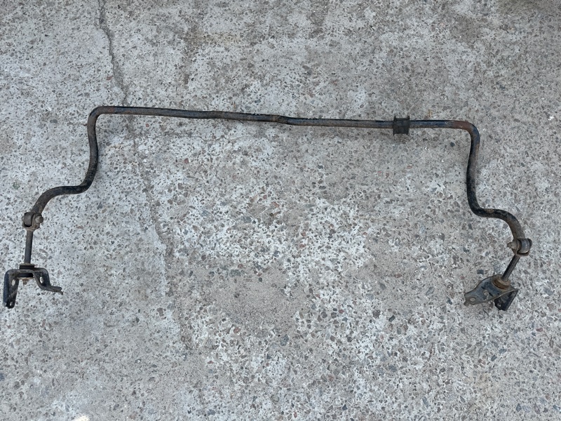 Стабилизатор задний LX470 98-07