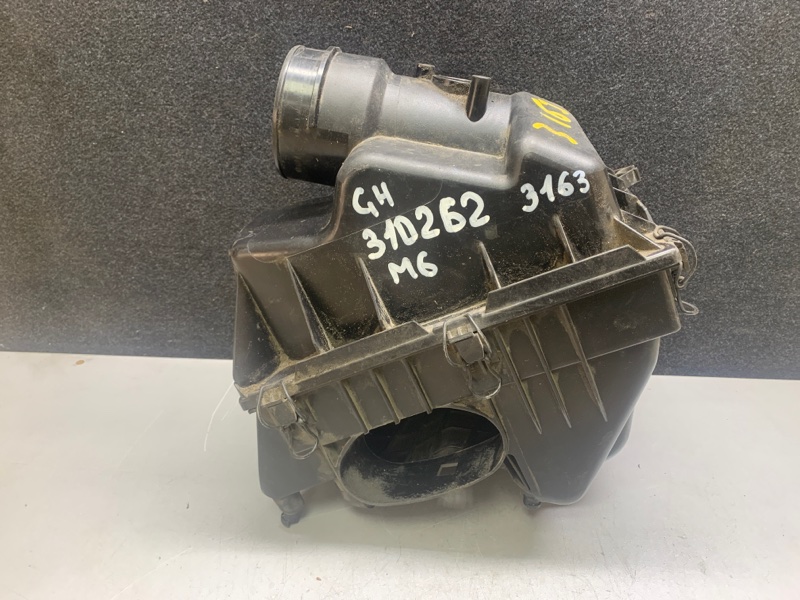 Корпус воздушного фильтра MAZDA 6 GH 07-12 2008 2.5 L (L5-VE) L518-13-300C Б/У