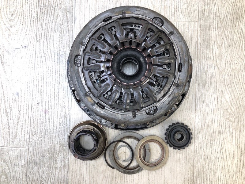 Корзина сцепления FORD FOCUS 10-18 BV6Z-7B546-D Б/У