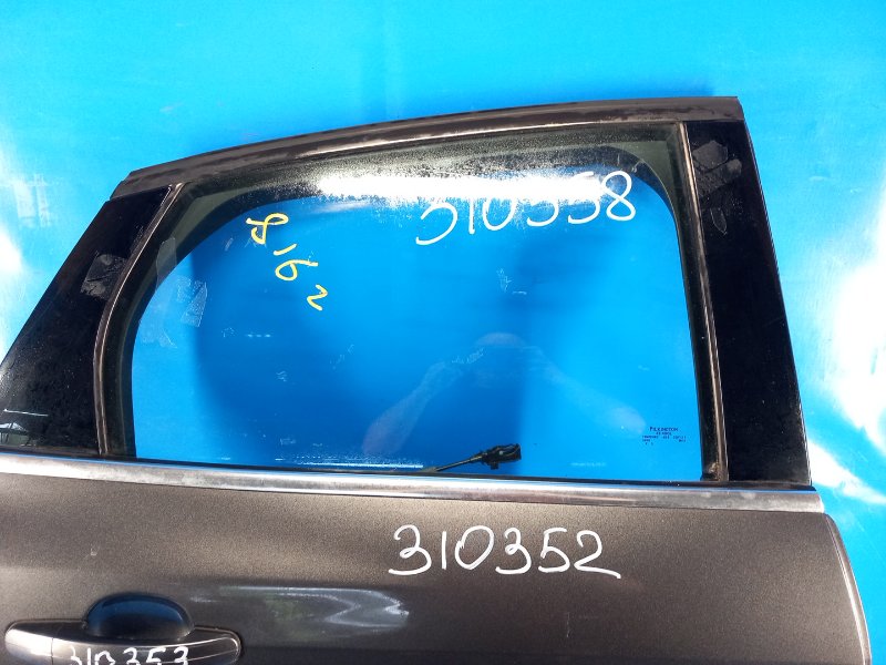 Стекло двери заднее правое FORD FOCUS 10-18 2015 2.0 C20HDEX CP9Z-5825712-A Б/У