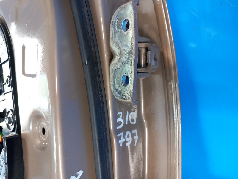 Петля двери верхняя задняя левая KIA SOUL PS 13-19 2016 1.6 G4FD 794103K000 Б/У