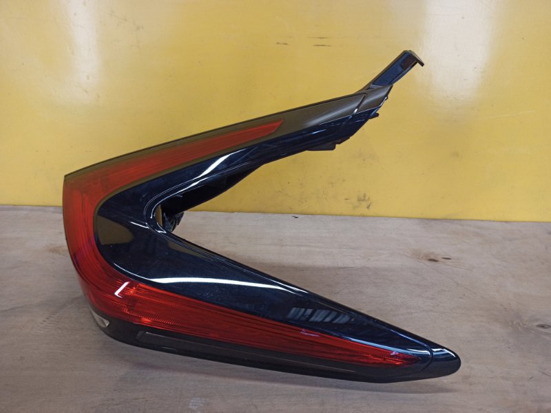 Фонарь наружный правый NISSAN LEAF 18-