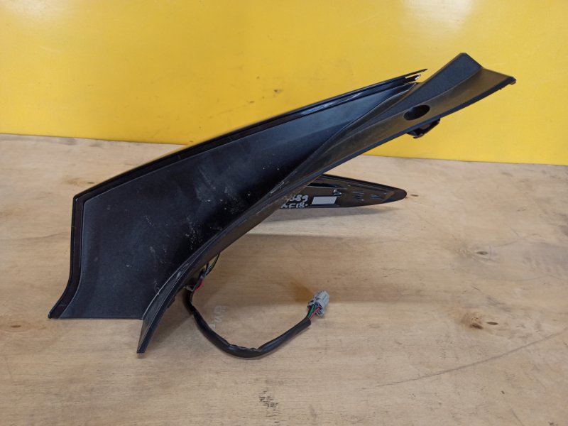 Фонарь наружный левый LEAF 18-