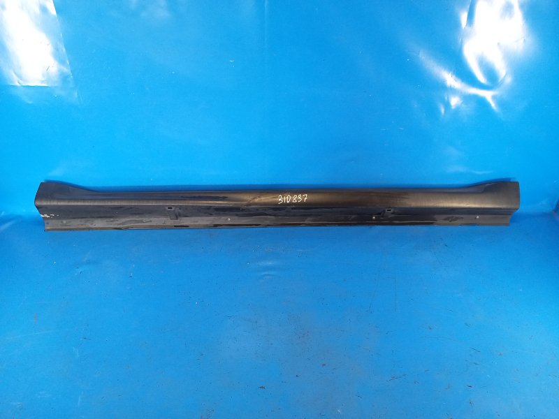 Накладка порога наружная левая MITSUBISHI OUTLANDER XL 05-13 2011 2.4 4B12 6512A255 Б/У