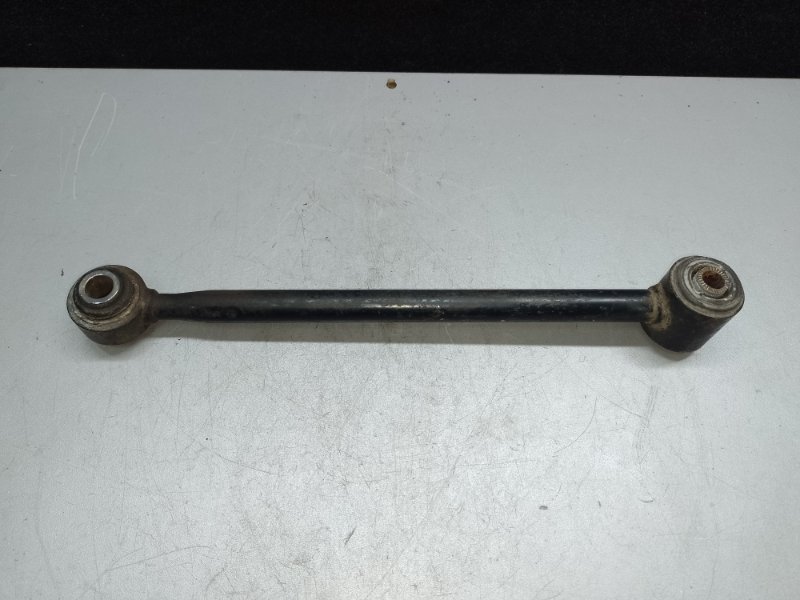 Рычаг задней подвески поперечный передний правый LEXUS RX300 98-03 2001 3.0 1MZFE 48710-48010 Б/У