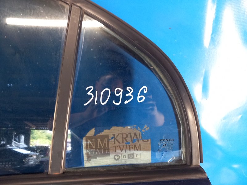 Стекло двери глухое заднее левое HONDA CIVIC ES 00-05 2005 1.7 L D17A 73491-S5D-A01 Б/У
