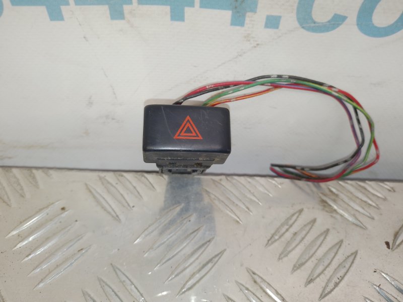 Кнопка аварийной сигнализации INFINITI FX S50 03-08 25290-CL70A Б/У
