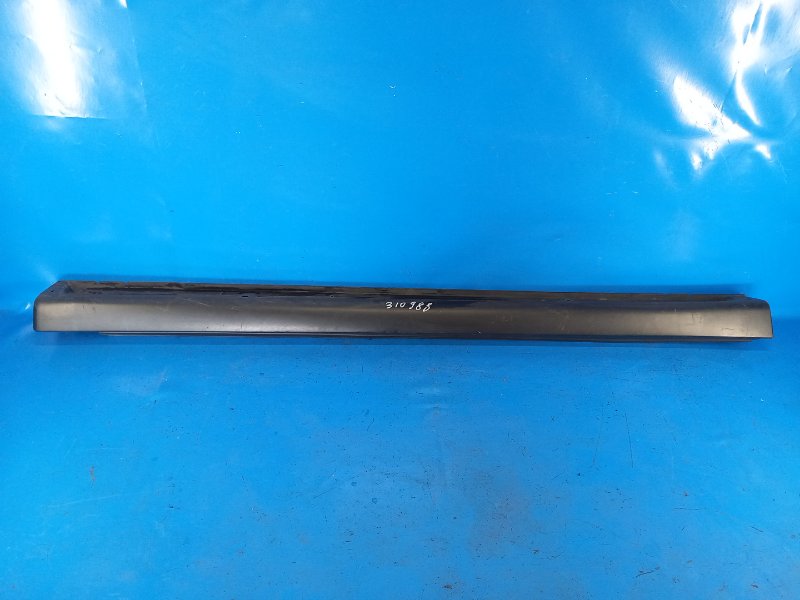 Запчасть накладка порога наружная правая MITSUBISHI OUTLANDER GF 12- 2013 2.4 6512A422 Б/У Накладка порога наружная правая MITSUBISHI OUTLANDER GF 12- 2013 2.4 6512A422 Б/У