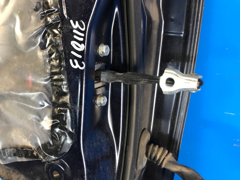 Ограничитель двери задний левый OUTLANDER GF 12- 2013 2.4