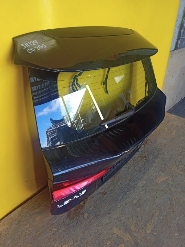 Крышка багажника CT200 17-