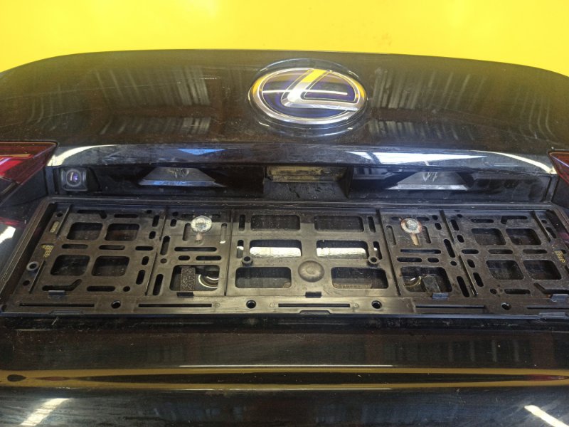 Крышка багажника CT200 17-