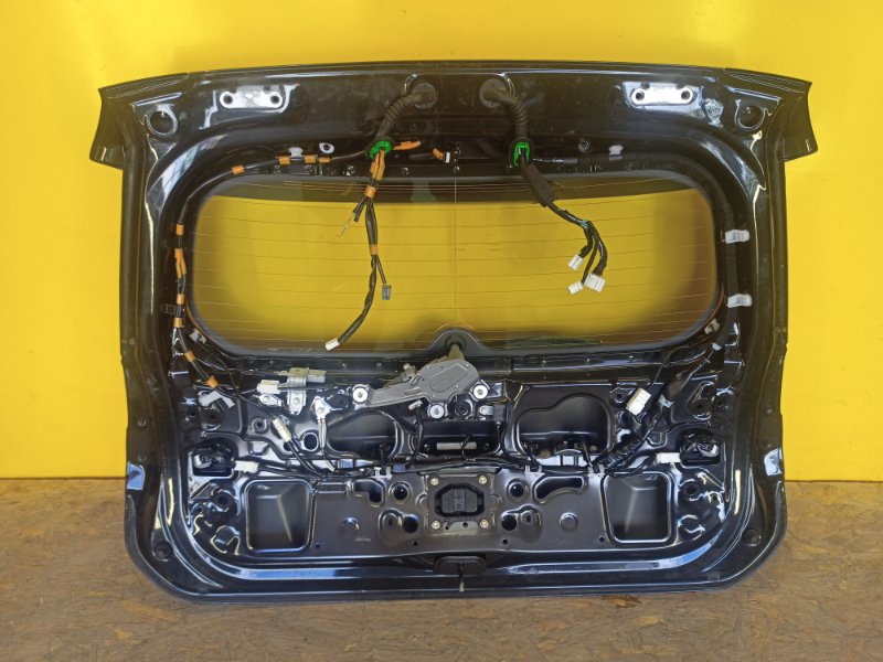 Крышка багажника CT200 17-