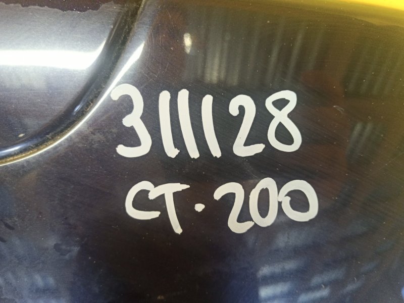 Крышка багажника CT200 11-17