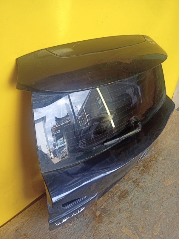 Крышка багажника CT200 11-17