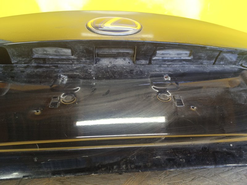 Крышка багажника CT200 11-17