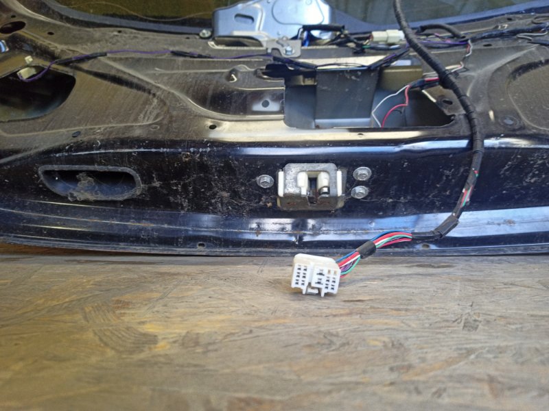 Крышка багажника OUTLANDER GF 12- Крышка багажника OUTLANDER GF 12-