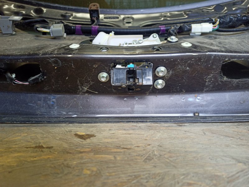 Крышка багажника RX350/450 09-15