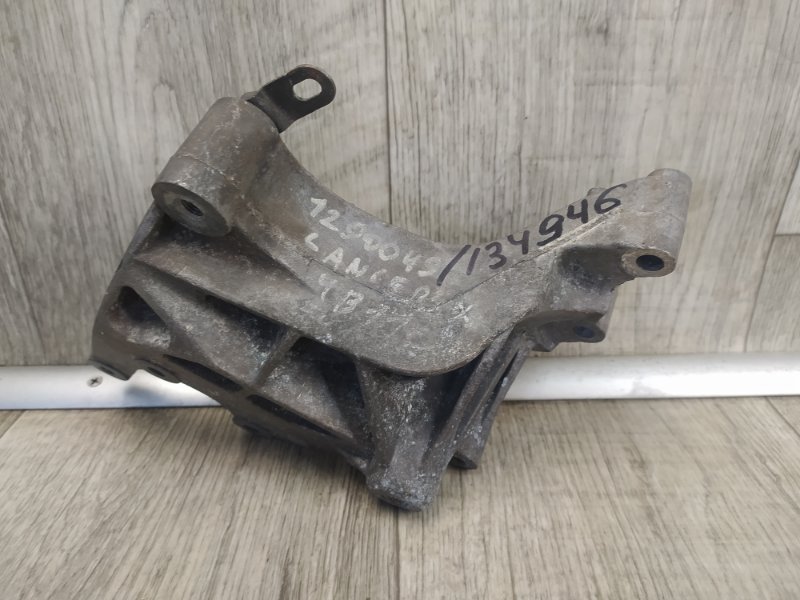 Кронштейн насоса ГУР LANCER X 10 07-15 2007 Седан 2.0