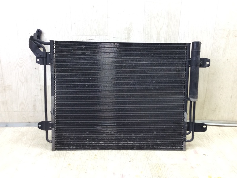 Радиатор кондиционера VOLKSWAGEN TIGUAN 08-17 2011 5N 2.0 CCTA 5N0820411E Б/У