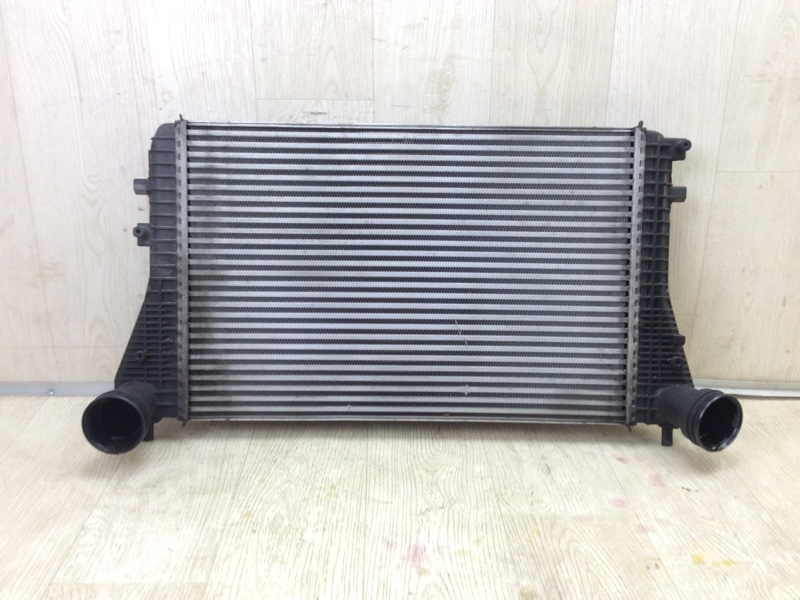 Радиатор интеркулера VOLKSWAGEN TIGUAN 08-17 2011 5N 2.0 CCTA 3C0145805R Б/У