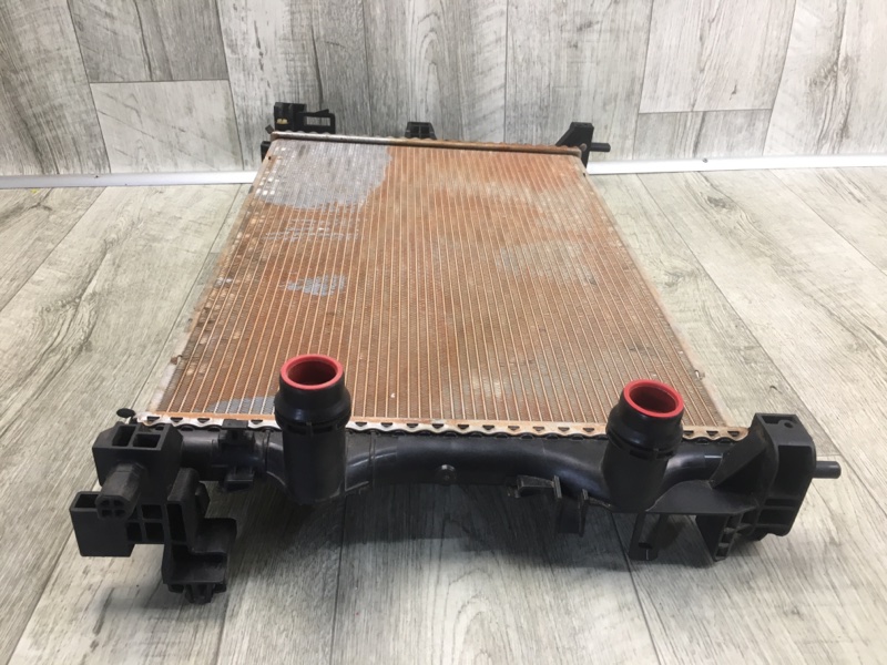 Радиатор основной COMPASS 17-21 Внедорожник 2.4L Радиатор основной COMPASS 17-21 Внедорожник 2.4L