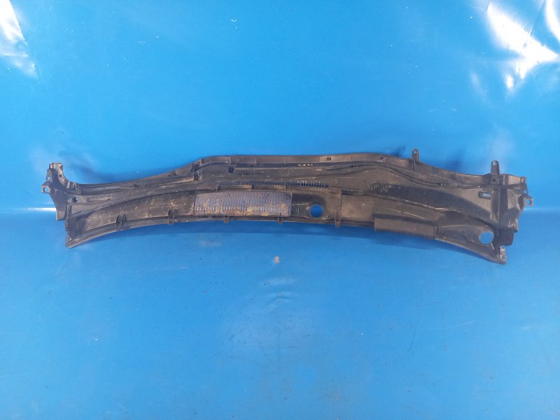 Пластик под лобовое стекло / Жабо IS250/350 05-13 2009 GSE21L 3.5 2GR-FSE