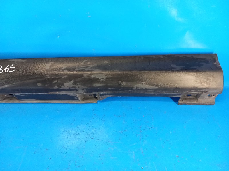 Накладка порога наружная левая FOCUS 10-18 2017 2.0