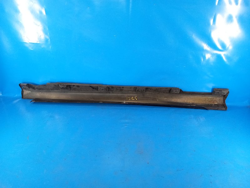 Накладка порога наружная левая FOCUS 10-18 2017 2.0