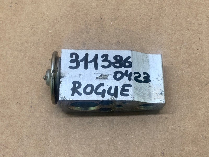 Клапан кондиционера NISSAN X-TRAIL/ROGUE T32 13-20 2015 2.5 QR25DE 92200-1HP0C Б/У