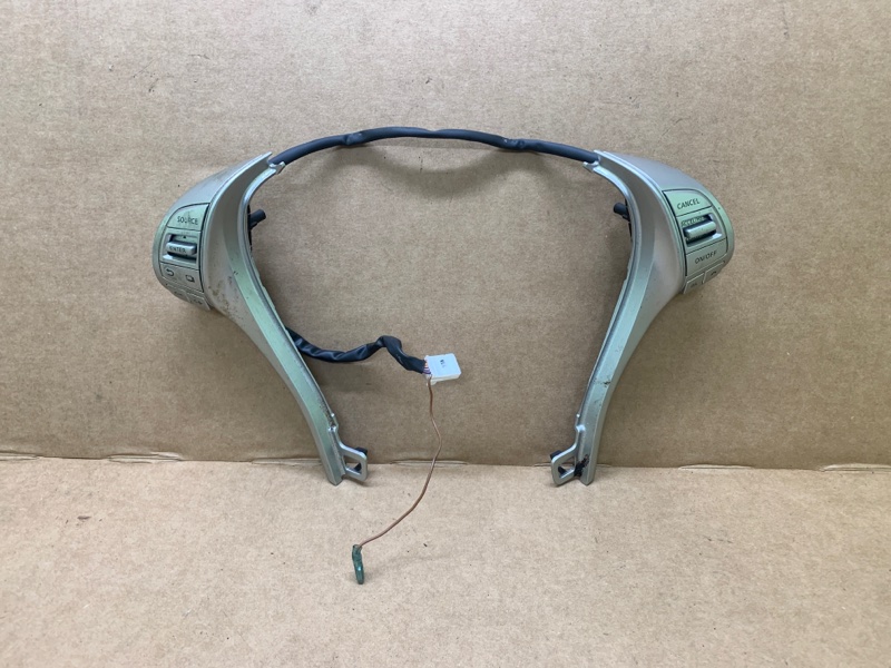 Запчасть кнопки на руль NISSAN X-TRAIL/ROGUE T32 13-20 2015 2.5 QR25DE 25550-4BG3A Б/У Кнопки на руль NISSAN X-TRAIL/ROGUE T32 13-20 2015 2.5 QR25DE 25550-4BG3A Б/У