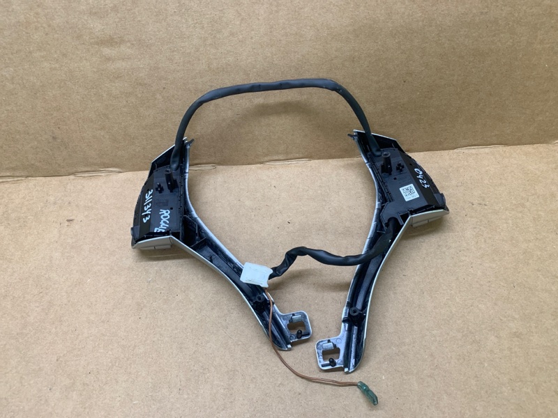 Кнопки на руль X-TRAIL/ROGUE T32 13-20 2015 2.5 QR25DE Кнопки на руль X-TRAIL/ROGUE T32 13-20 2015 2.5 QR25DE