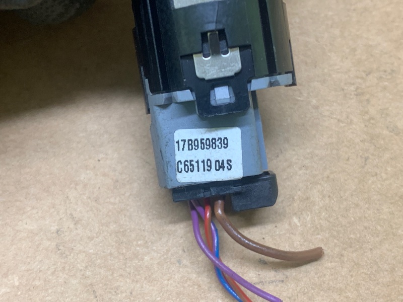 Кнопка старт-стоп JETTA USA 18- 2020 DJXA 1.4