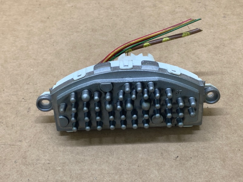 Резистор печки VOLKSWAGEN JETTA USA 18- 2020 DJXA 1.4 5Q0 907 521 C Б/У