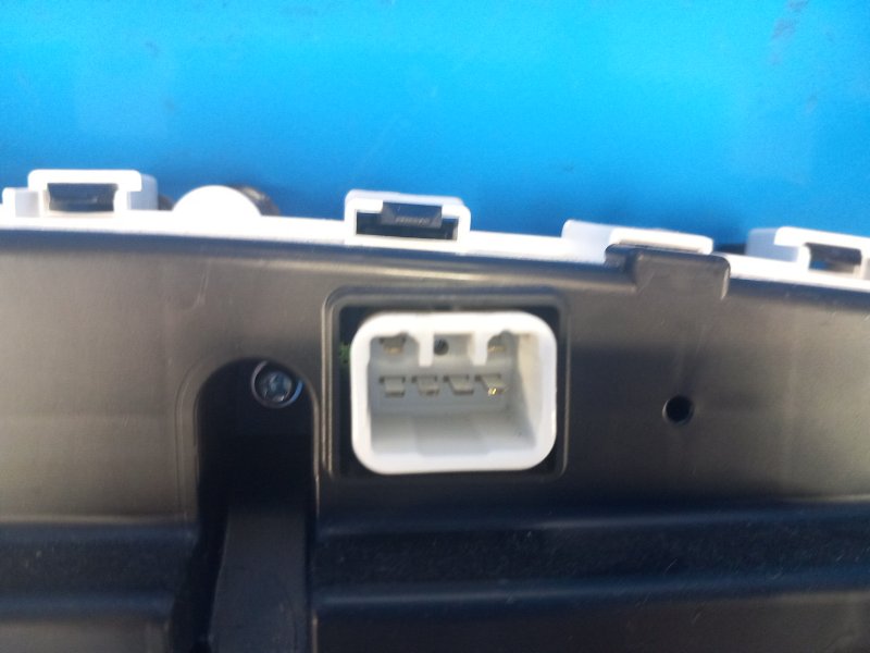 Панель приборов PRIUS PLUS 11-14 2013 ZVW41L 1.8 2ZRFXE