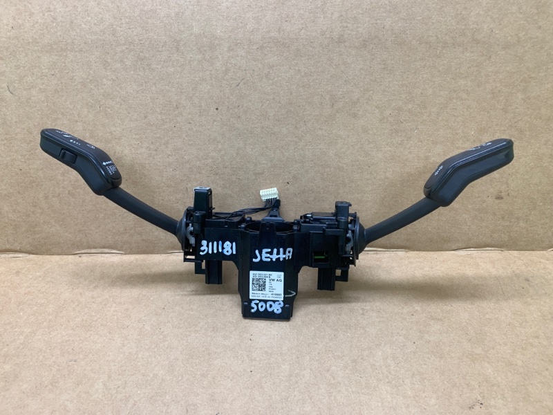 Подрулевой переключатель VOLKSWAGEN JETTA USA 18- 2020 DJXA 1.4 5Q1 953 521 R IGI Б/У