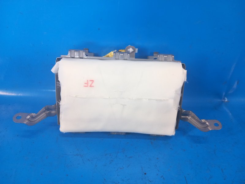 Подушка безопасности пассажира TOYOTA PRIUS PLUS 11-14 2013 ZVW41L 1.8 2ZRFXE 7396047090 Б/У