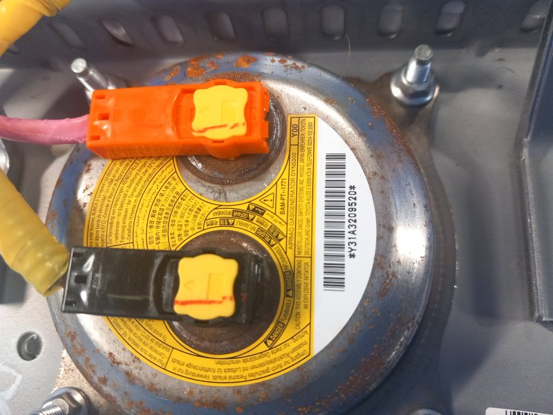 Подушка безопасности пассажира PRIUS PLUS 11-14 2013 ZVW41L 1.8 2ZRFXE