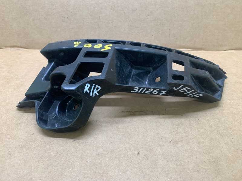 Кронштейн заднего бампера задний правый VOLKSWAGEN JETTA USA 18- DJXA 1.4