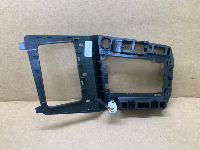 Консоль центральная JETTA USA 18- 2020 DJXA 1.4