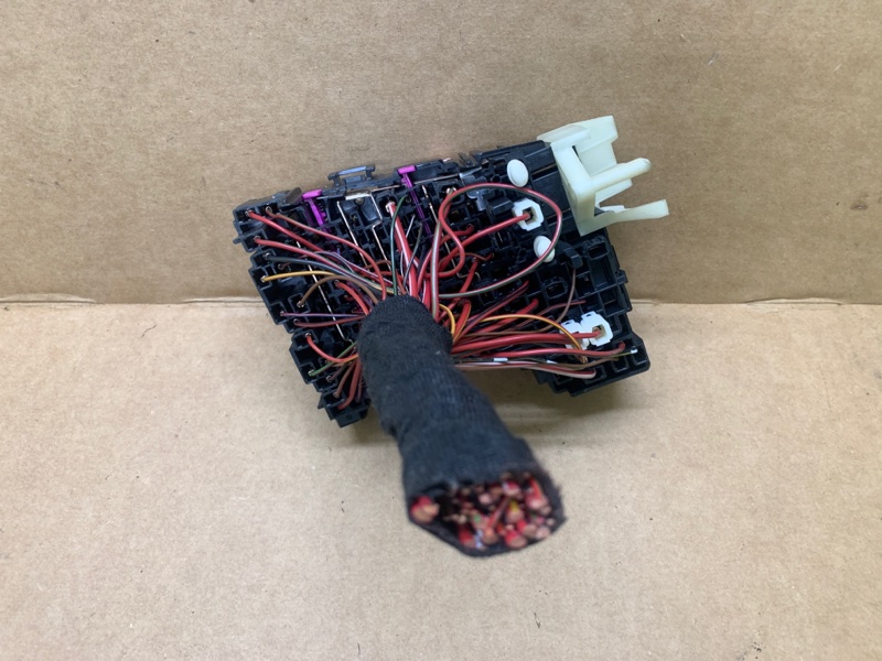 Блок предохранителей салон JETTA USA 18- 2020 DJXA 1.4