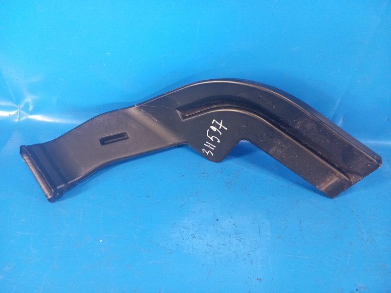 Воздуховод салона правый TOYOTA PRIUS PLUS 11-14 2013 ZVW41L 1.8 2ZRFXE 8721347030 Б/У