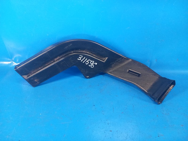 Воздуховод салона левый TOYOTA PRIUS PLUS 11-14 2013 ZVW41L 1.8 2ZRFXE 8721347040 Б/У