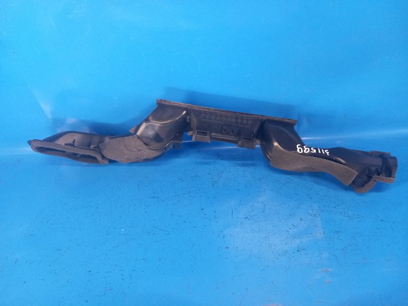 Воздуховод салона TOYOTA PRIUS PLUS 11-14 2013 ZVW41L 1.8 2ZRFXE 5583147060 Б/У