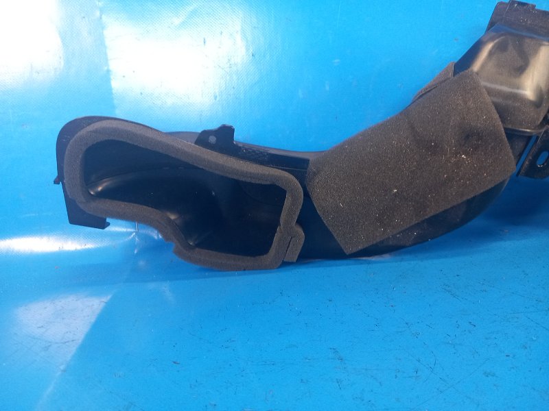 Воздуховод салона PRIUS PLUS 11-14 2013 ZVW41L 1.8 2ZRFXE