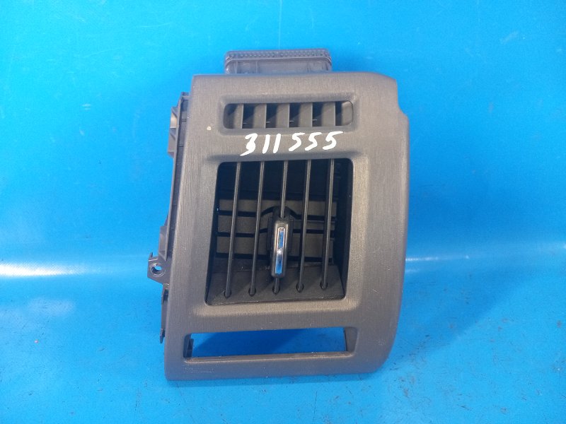 Дефлектор воздушный правый TOYOTA PRIUS PLUS 11-14 2013 ZVW41L 1.8 2ZRFXE 5506247031B0 Б/У